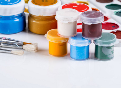 藝術家油漆刷與丙烯酸漆 創作中的完美組合